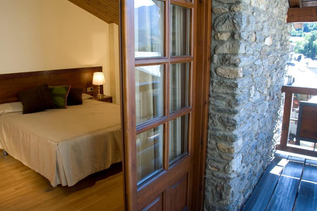Hotel Santa Barbara De La Vall D'Ордино Стая снимка