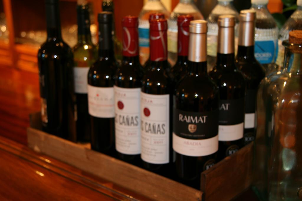 Hotel Santa Barbara De La Vall D'Ордино Екстериор снимка