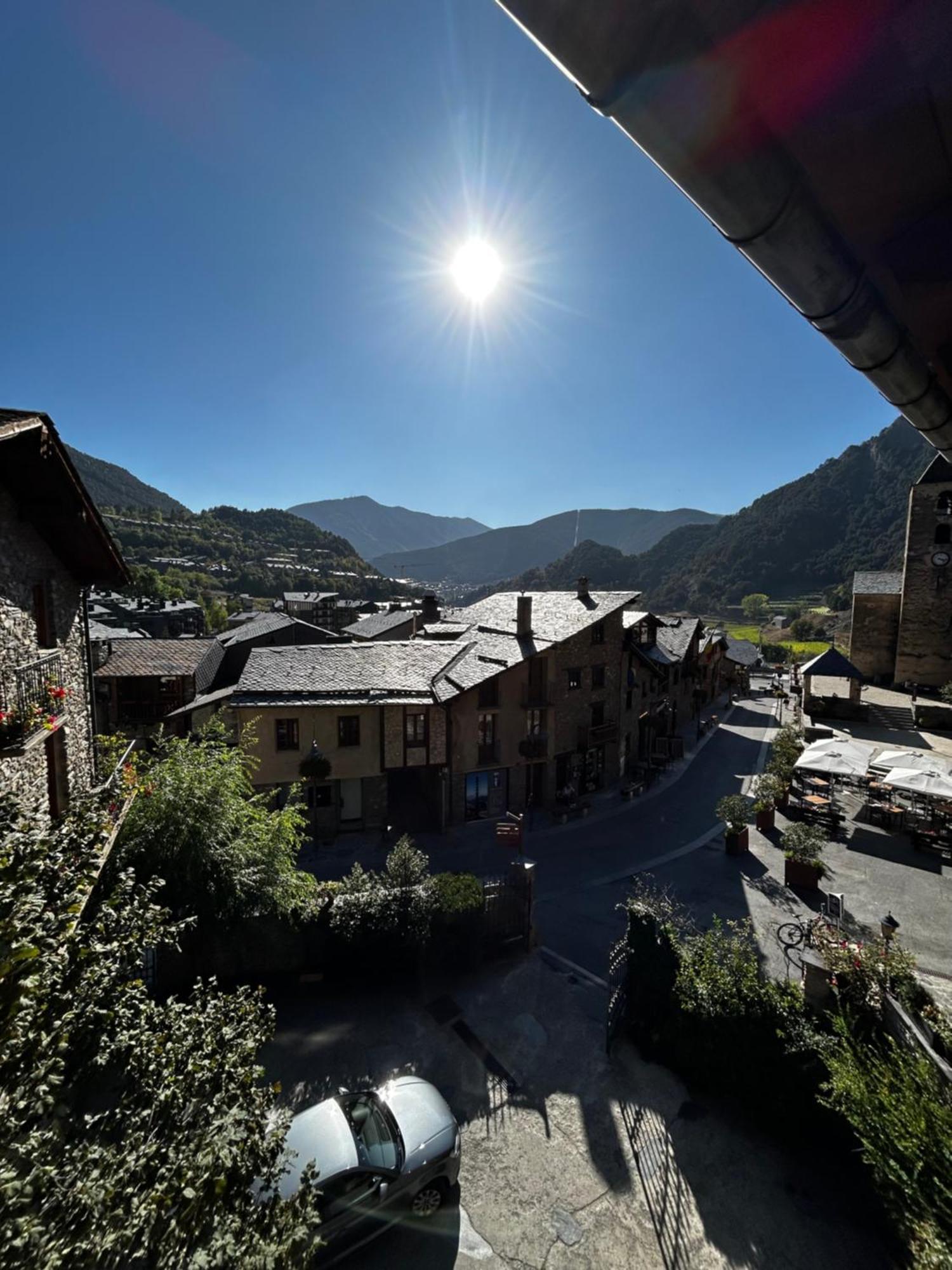 Hotel Santa Barbara De La Vall D'Ордино Екстериор снимка