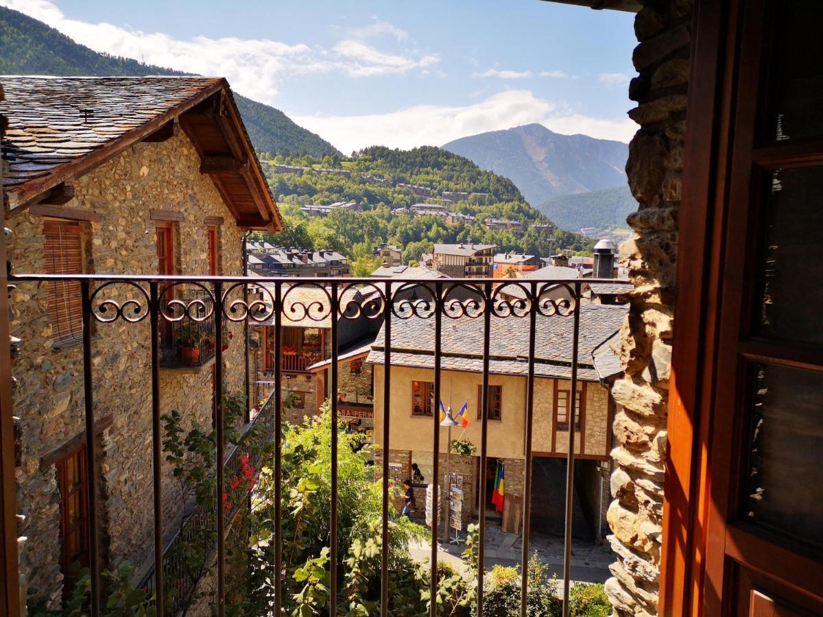 Hotel Santa Barbara De La Vall D'Ордино Екстериор снимка